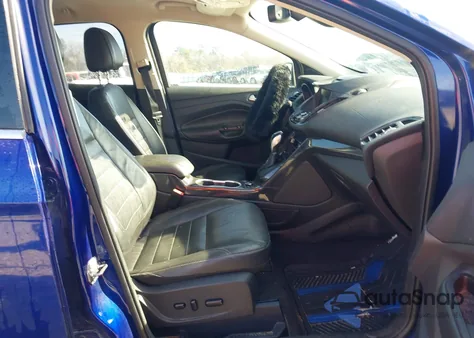 2016 Ford Escape Titanium z USA, uszkodzony, nr VIN 1FMCU0JX4GUB48809